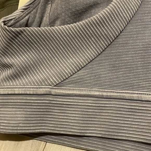 Lululemon Bob and Weave Snow Wash Bra size 8 - Picture 4 of 6